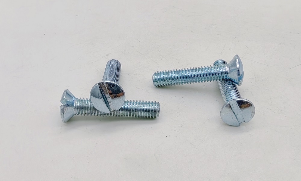 ¿Cómo usar el tornillo de cabeza de medio anticipador ranurado DIN964?